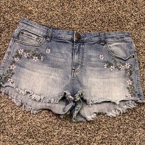 Womens Tinseltown juniors 15 jean shorts embroidered floral embroidery flowers